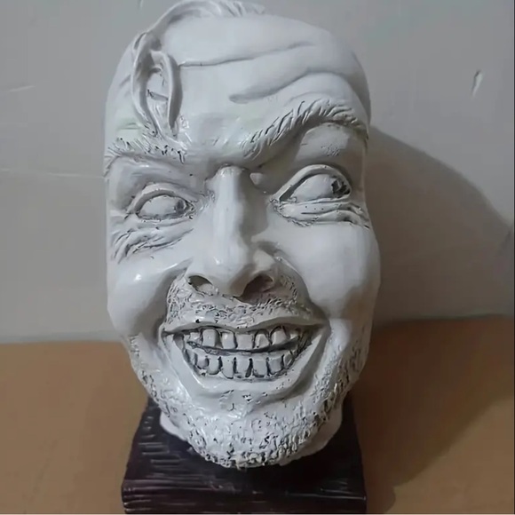 🆕 “Here’s Johnny” Sculptured Head, Resin Tabletop Decoration Bookshelf Film - Picture 4 of 11